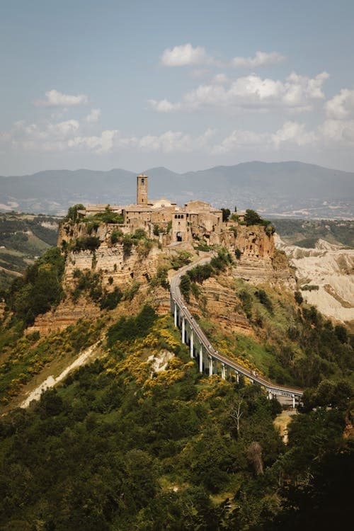 Civita di Bagnoregio dying town